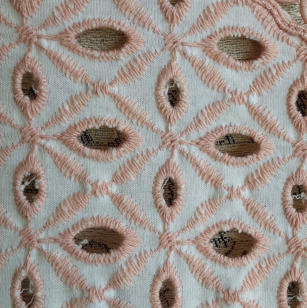 Broadway 38 Eyelet Embroidered Feminine Cotton Blend Top - Picture 4 of 9